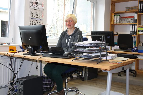 Laura von Postel (Büro)